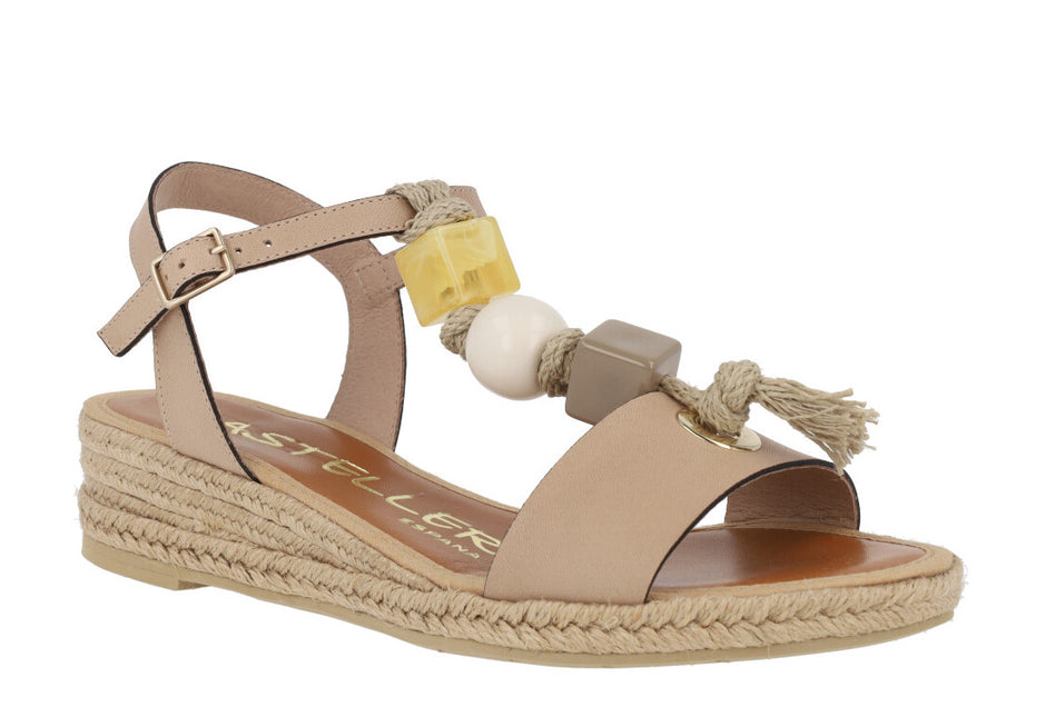 Taupe leather espadrilles with geming to the instep