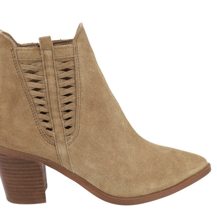 Cowboy -style aina booties in braided detail
