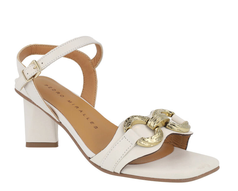 Cobán leather sandals with 7 cms heels
