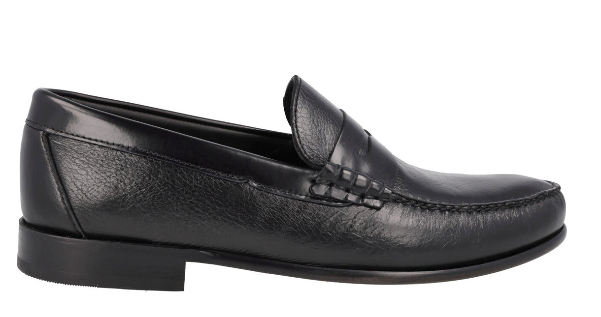 Zapatos Castellanos en piel negra con suela de cuero