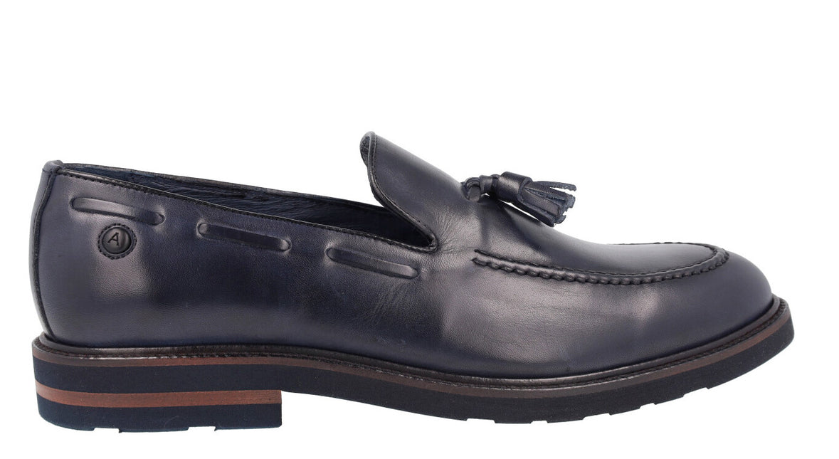 Airplane moccasins in navy blue leather with tassels