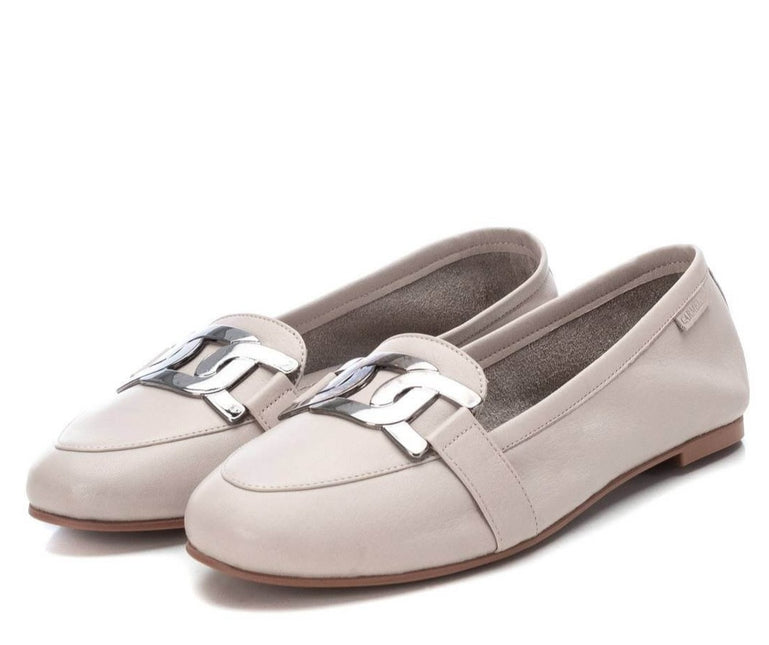 Flat leather women's moccasins