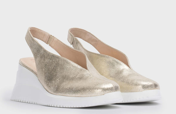 Walter delater shoes in gold metallic