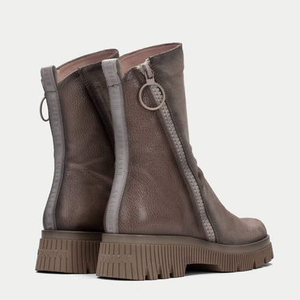 Frunchy boot with exterior zipper for women