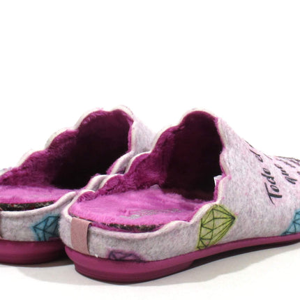 House shoes for women in pink combined