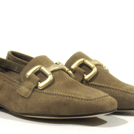 Flat suede moccasins with golden ornament