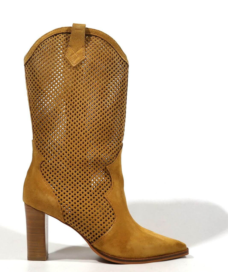 Boots for women in mounting camel with high heel and chopped