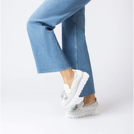 White leather moccasins with hino tassels