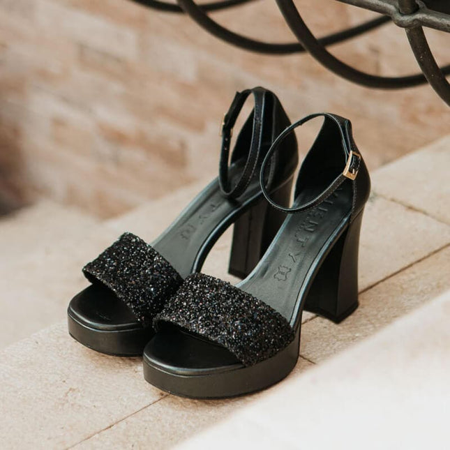 Platform sandals with glitter shovel for women